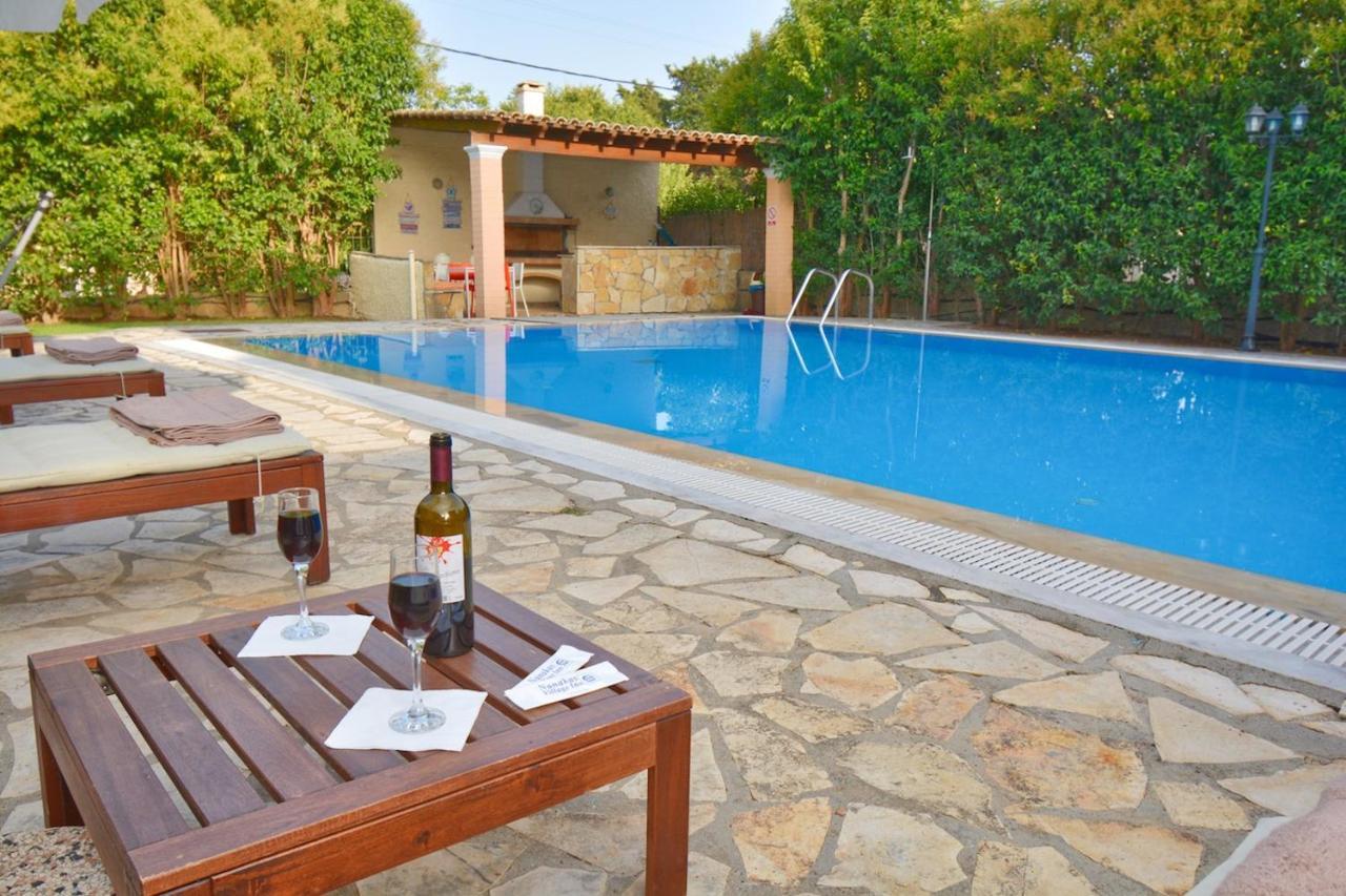Cha Nanakas Village Inn Potamos  ภายนอก รูปภาพ